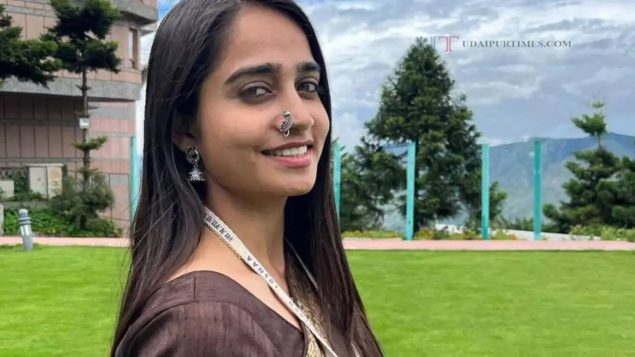 महज 22 साल की उम्र में बनी IAS अफसर