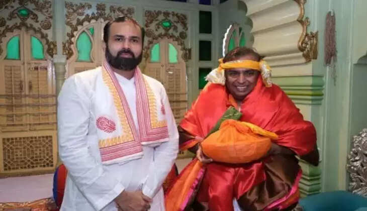 Mukesh Ambani Visit to NAthdwara Shrinathji Temple
