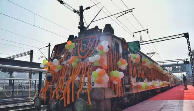 Tourist train