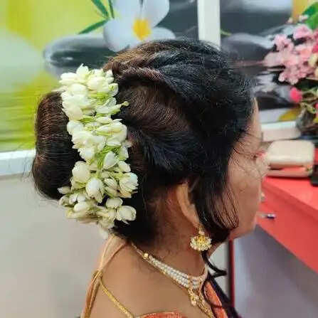 easy hair bun designs, easy hair bun design image, hair bun designs for hariyali teej, easy hair bun designs for saree look, hariyali teej 2026, juda pattern images, साड़ी पर बनाएं जूड़ा के ये डिजाइन, जूड़ा के ट्रेंडी डिजाइन, जूड़ा डिजाइन की फोटो, हरियाली तीज के लिए जूड़ा के डिजाइन, फैशन