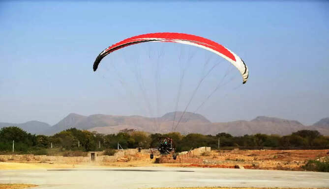 para motoring