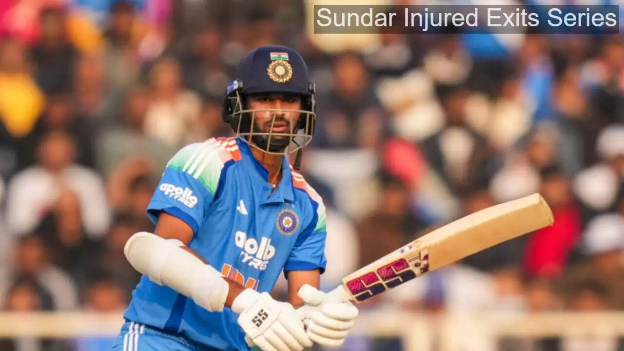 Washington Sundar leaves the field due to side strain during the 1st ODI against New Zealand in Vadodara