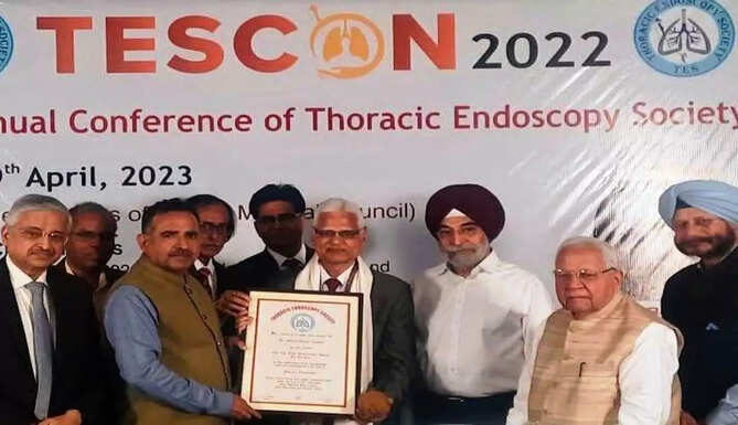 dr s k luhadiya