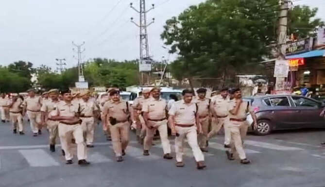 root march by udaipur police