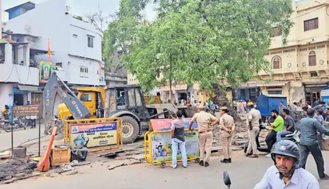 Hathipol Intersection Cleared