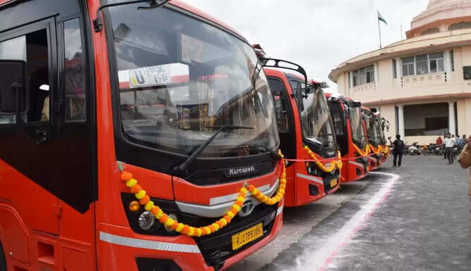 low floor city bus