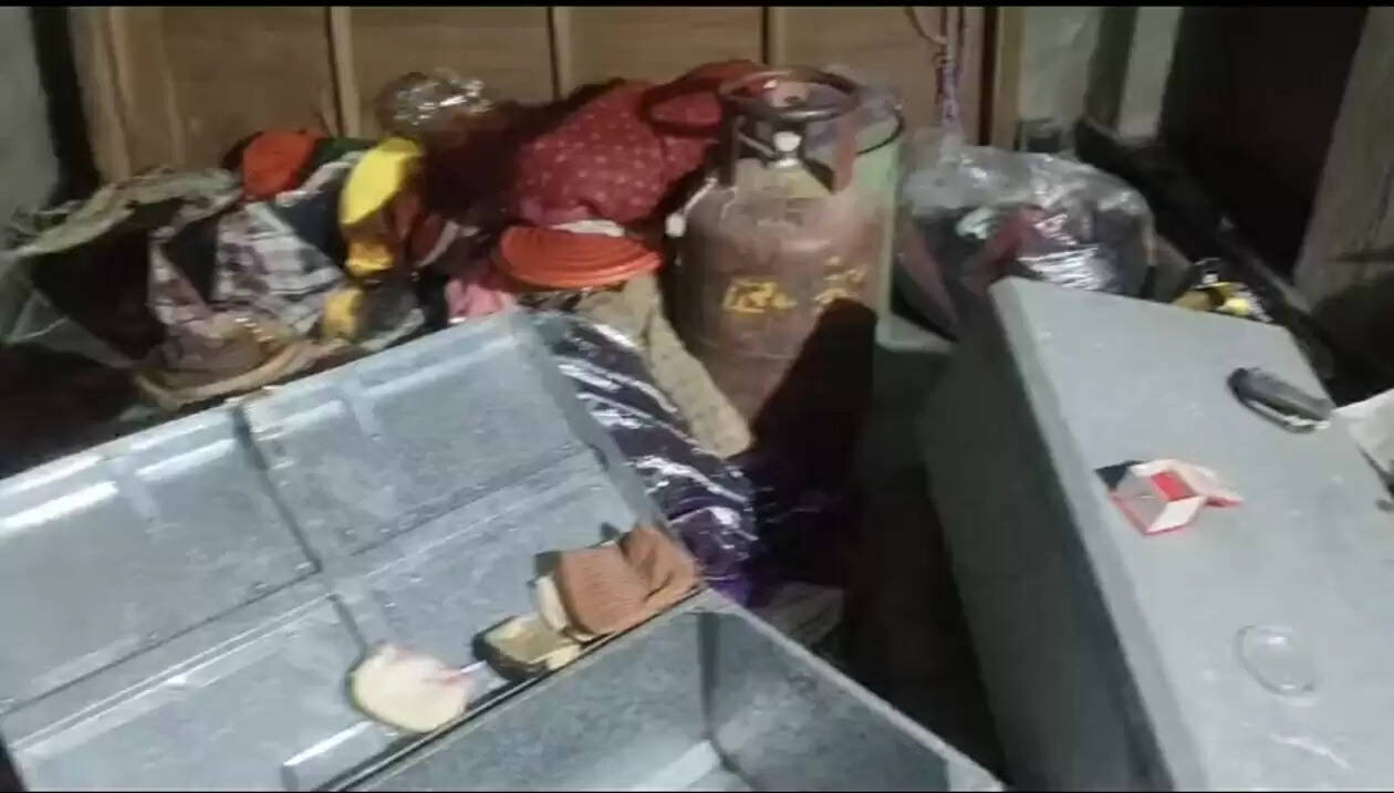 Burglary in Mewawal Mohalla under Gogunda police station in Udaipur where three locked houses were targeted by thieves