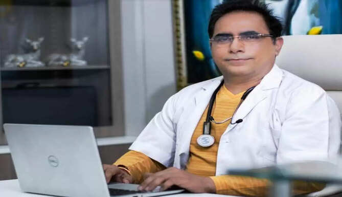 Dr Arvinder Singh