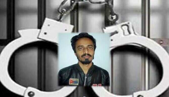 नकली नोट बनाने वाले सरगना के घर से हथियार बरामद
