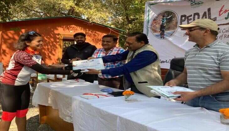 साइकिल पर जंगल की सेर ’पेडल टू जंगल‘ का हुआ समापन