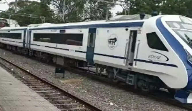 Vande Bharat Train Udaipur