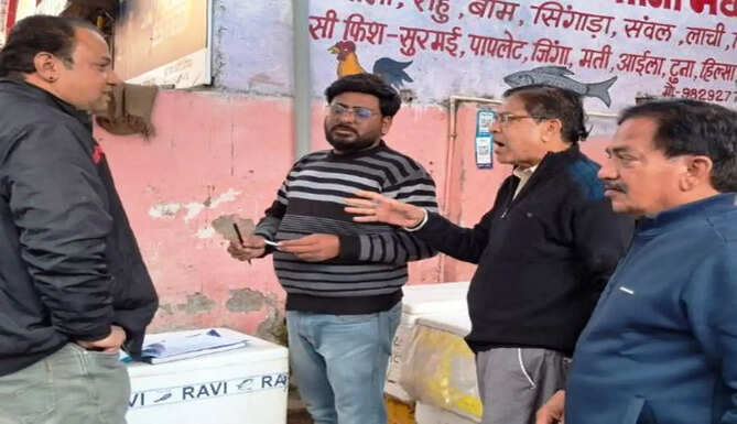 encroachment removed from surajpole fish market