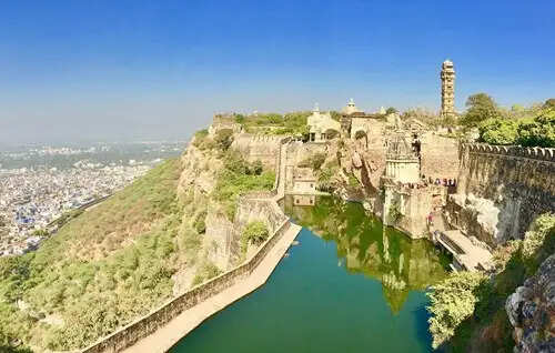 Top 10 Places to Visit Near Udaipur for a Weekend Getaway Chittorgarh Fort