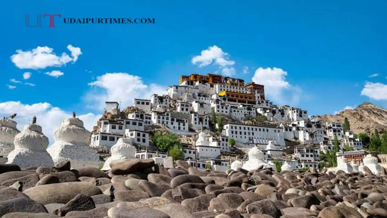 किसी जन्नत से कम नहीं है लेख-लद्दाख की ये जगहें
