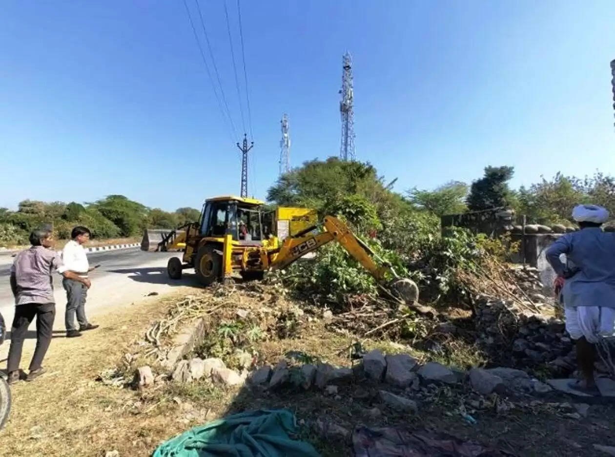 Encroachment removed from Mavli