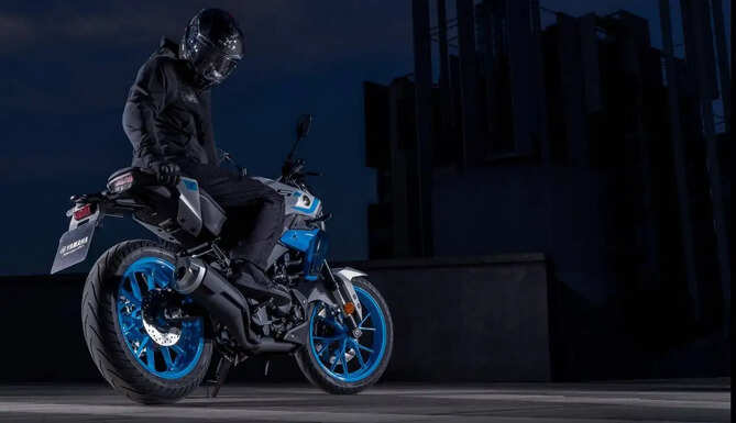 2027 Yamaha MT-125 facelift with redesigned headlight, updated fuel tank, TFT display and styling changes that could influence the Yamaha MT-15 in India