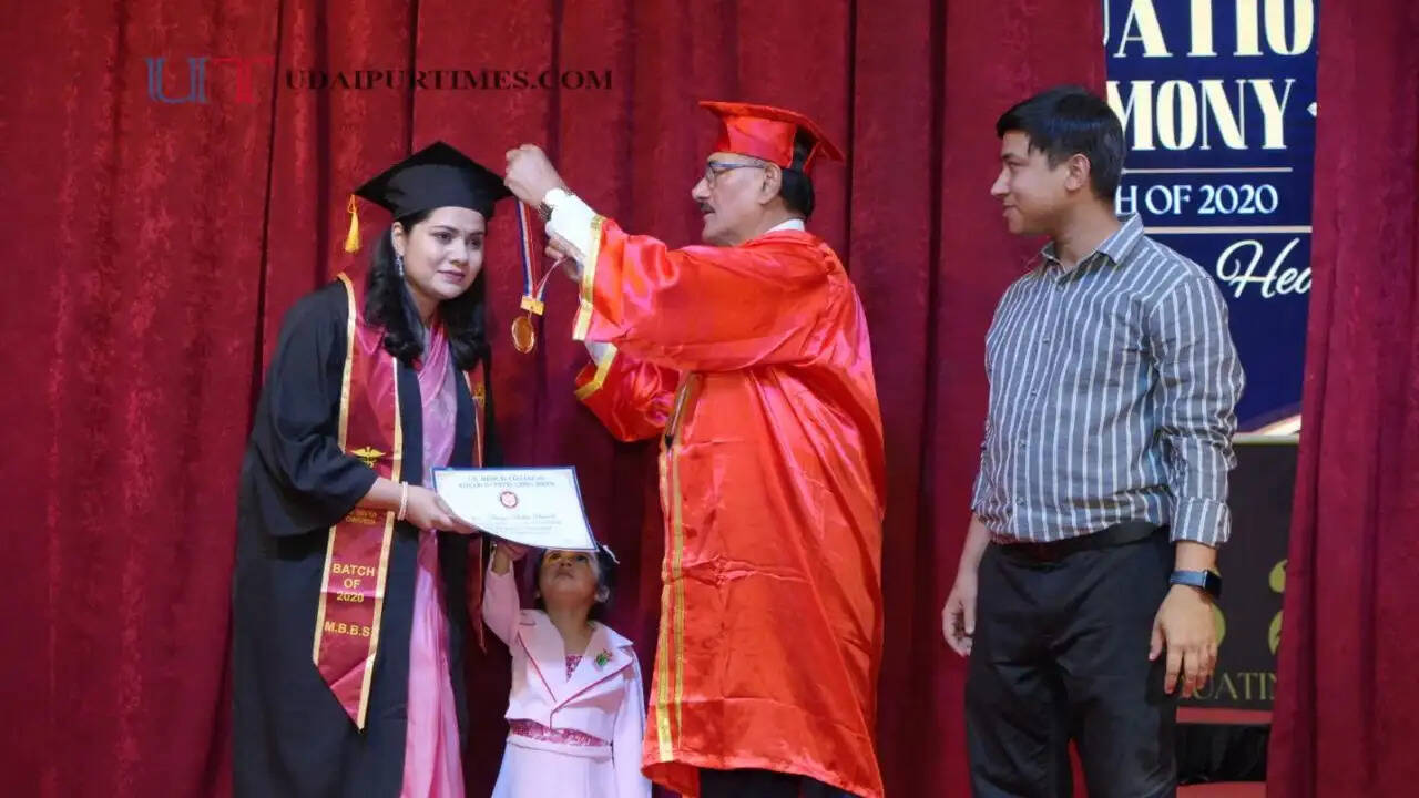 पिता की मौत के बाद छूट गई थी पढ़ाई