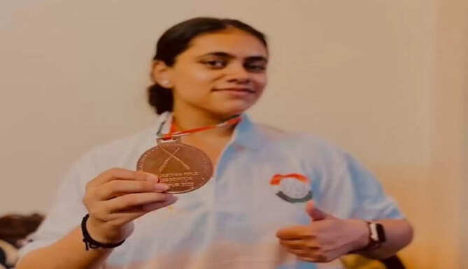 Geetanjali student