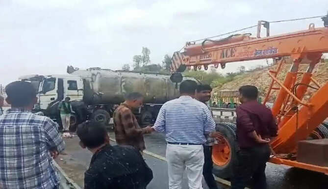 tanker overturn