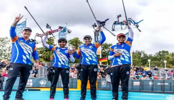 indian archery women