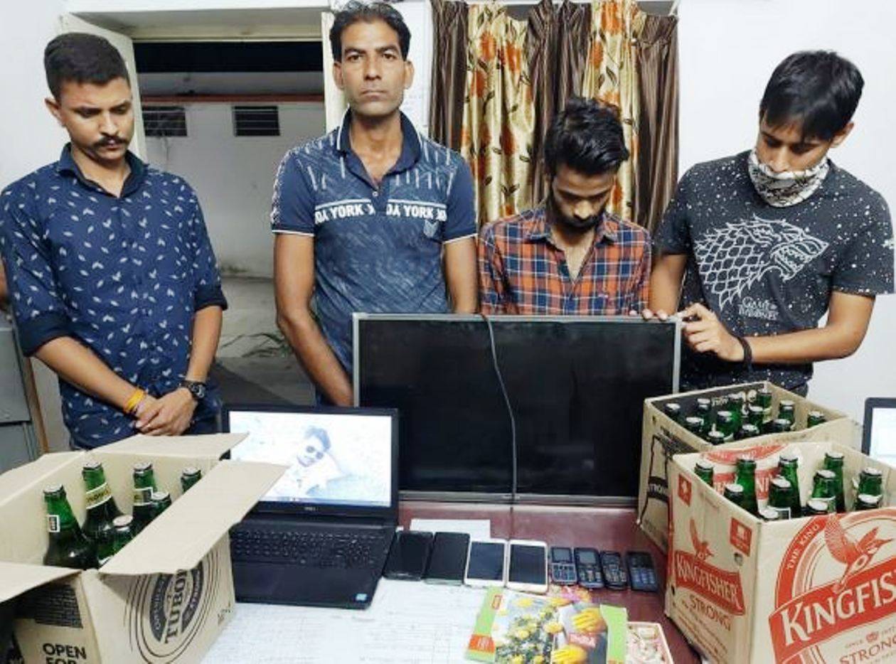 अवैध शराब रखने, आईपीएल मैच सट्टा खेलते 4 गिरफ्तार