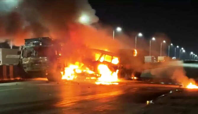 truck trailer accident