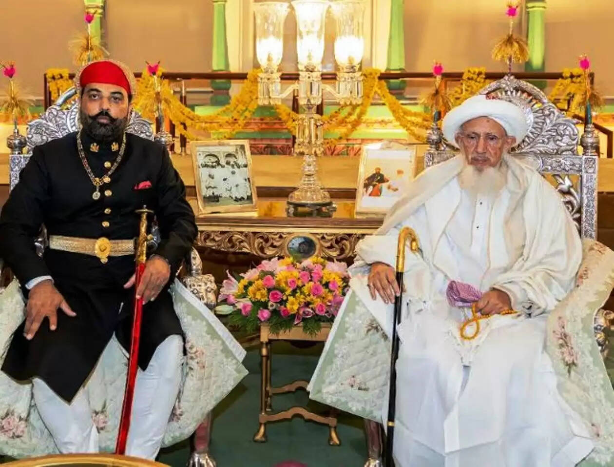 Syedna with laskshyaraj singh Mewar