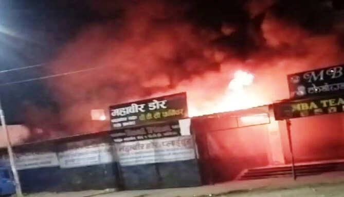 fire at furniture godown