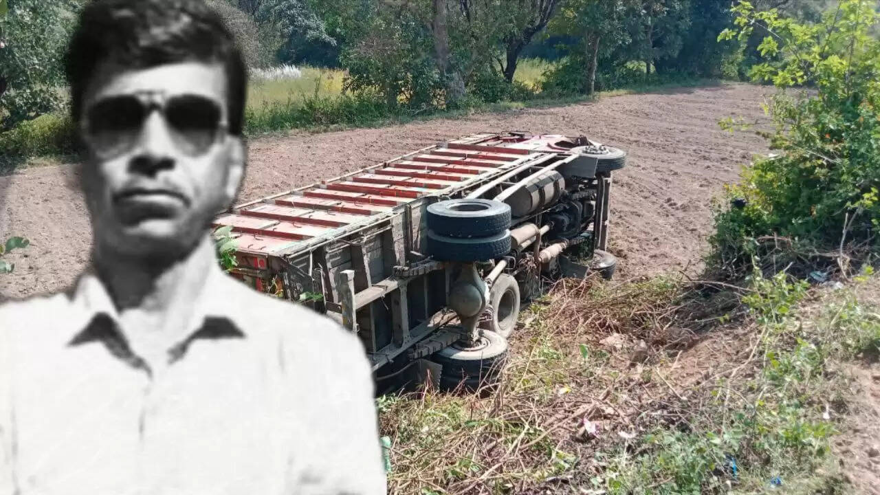 Gogunda Tragic Accident: Father Dead, Wife & Son Critically Injured