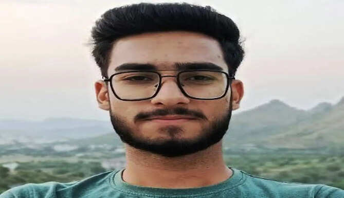 dhruv tripathi