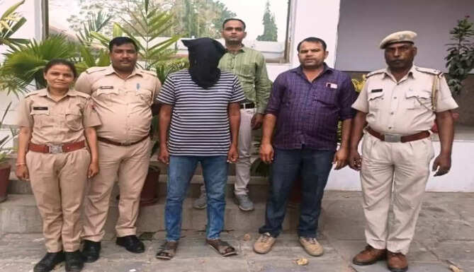 chain snetcher arrest