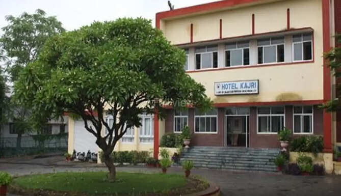 hotel kajri
