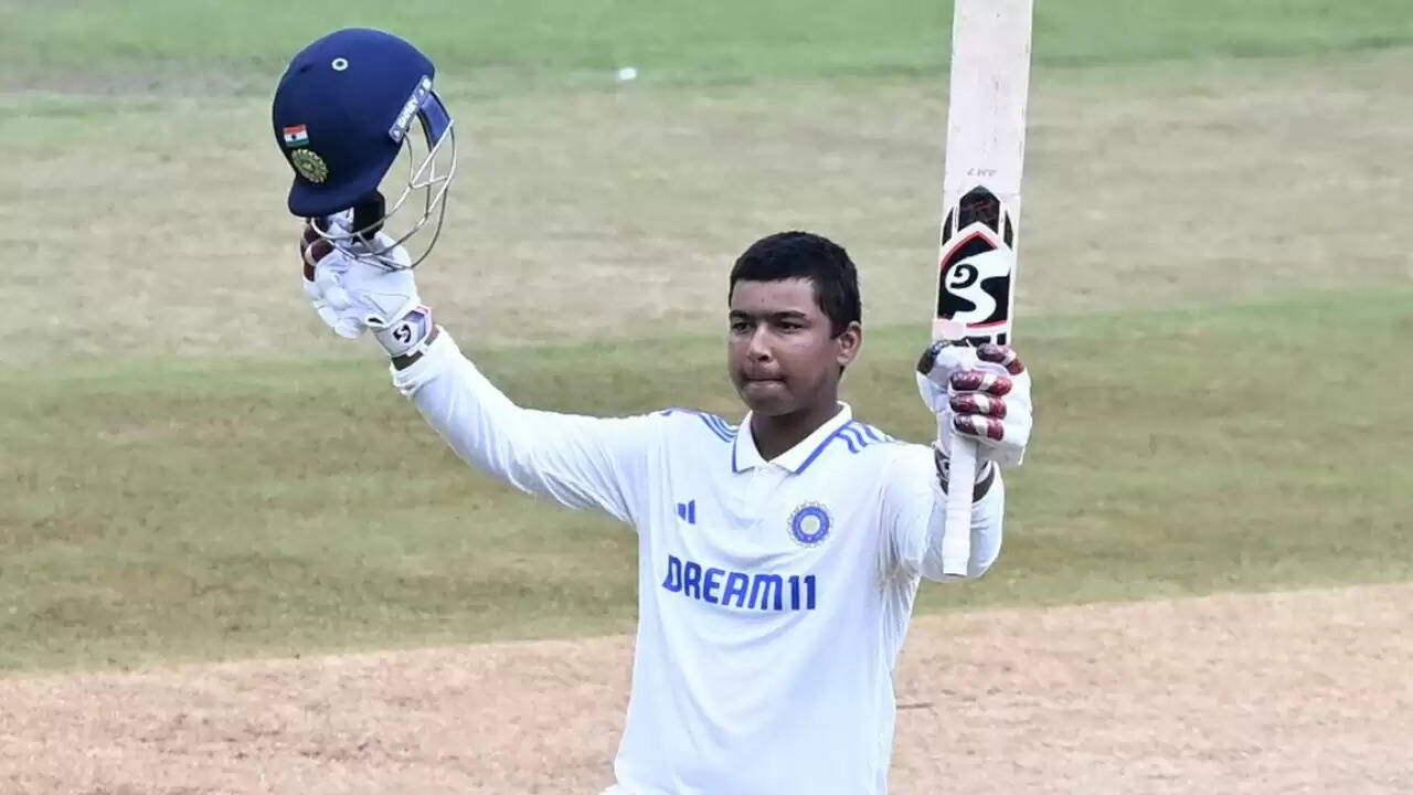 Vaibhav Suryavanshi Ranji Trophy 2025, Bihar vs Arunachal Pradesh Ranji match, Vaibhav Suryavanshi debut, youngest Ranji Trophy vice-captain, Bihar cricket news, Ayush Loharuka century, Ranji Trophy Plate Group 2025, Bihar cricket team, U19 cricket stars India, IPL 2025 young players