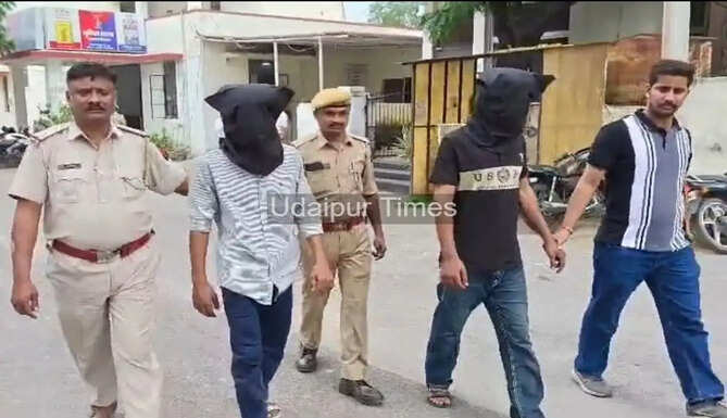 Govardhan Vilas Police arrest two accused in Udaipur scooter robbery case