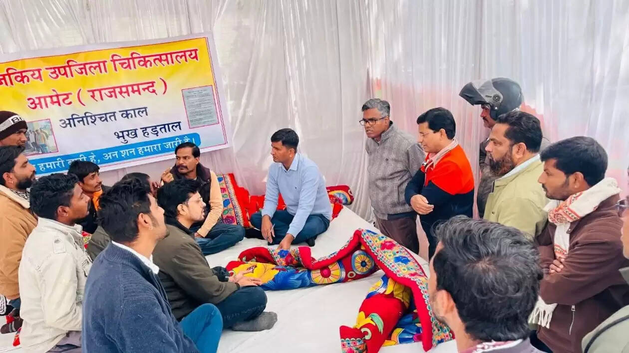 Protesters sitting on indefinite hunger strike outside Amet Government Hospital in Rajsamand district demanding better healthcare services