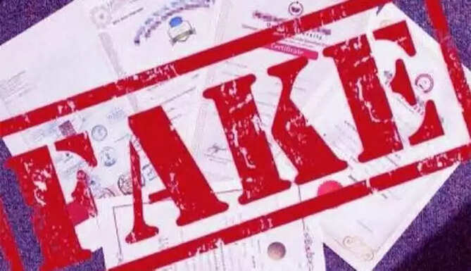 Fake Degree Racket Busted in Udaipur A Couple from Banswara have been arrested in Udaipur and are allegedly involved in a Fake Degree Racket covering multiple Universities and Colleges