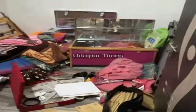 Police investigating a burglary at a vacant house in Narsinghdas Ji Ka Guda village, Gogunda, where gold jewellery, silver ornaments and cash worth over ₹2 lakh were stolen.