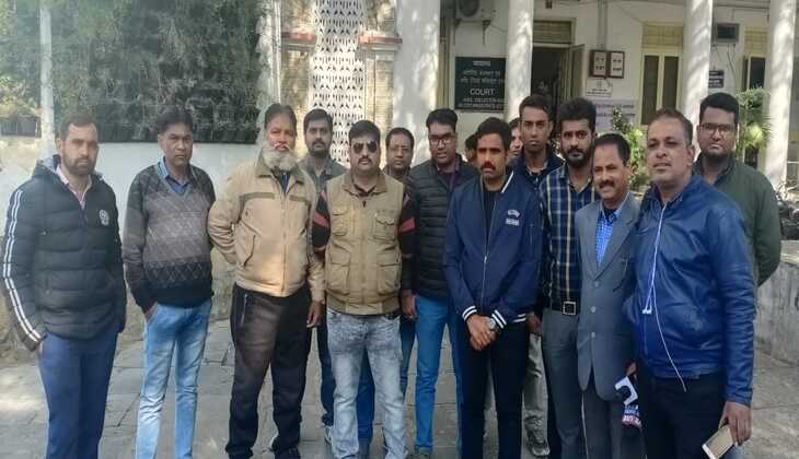 Zee News Journo mistreated by Police in Udaipur