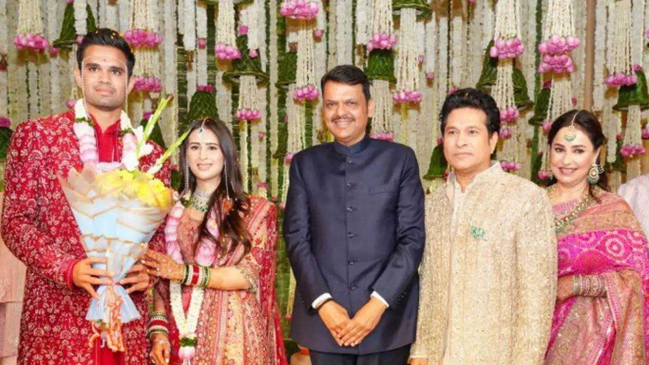 Arjun Tendulkar ties the knot with Saaniya Chandhok in Mumbai