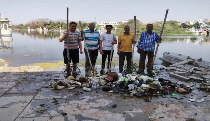 lake cleaning