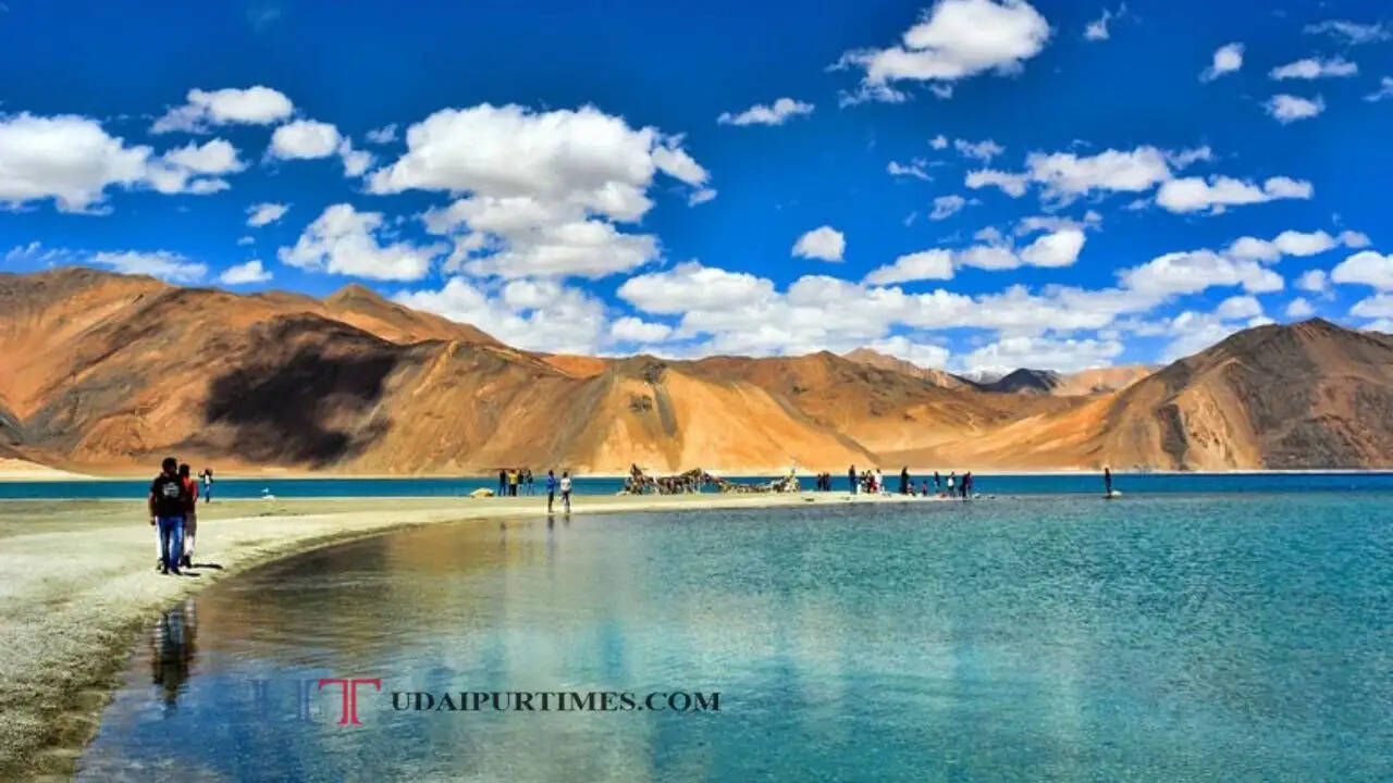 किसी जन्नत से कम नहीं है लेख-लद्दाख की ये जगहें