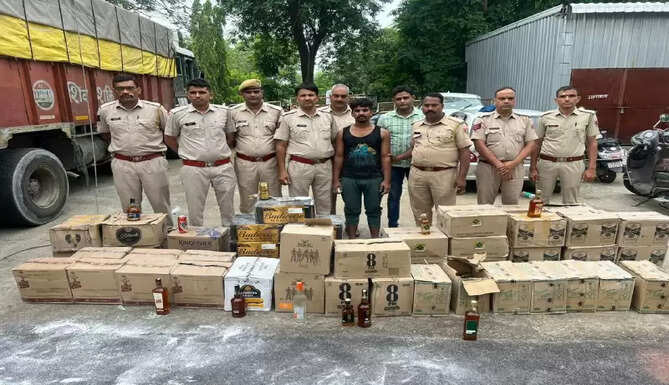 !0 Lakh Worth Illegal Liquor Confiscated near Udaipur