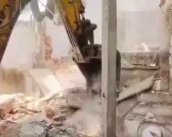 UDA Demolishes Illegal Office at Ayad