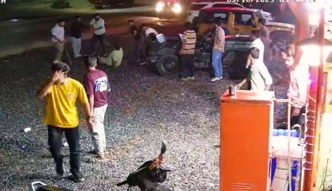 ruckus in dhaba