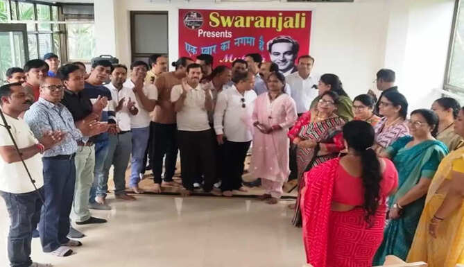 tribute to singer mukesh