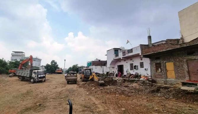 UIT Removed Encroachment from sector 14 Udaipur