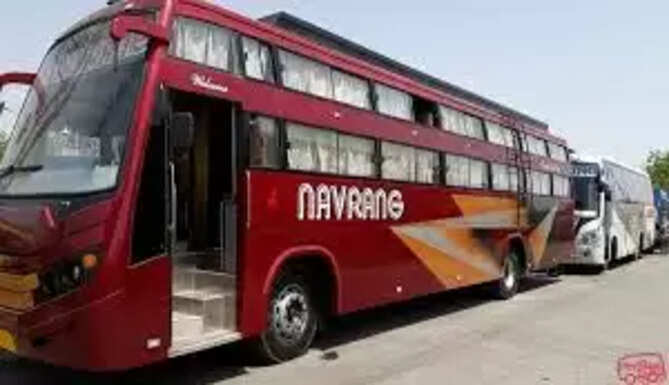 private bus