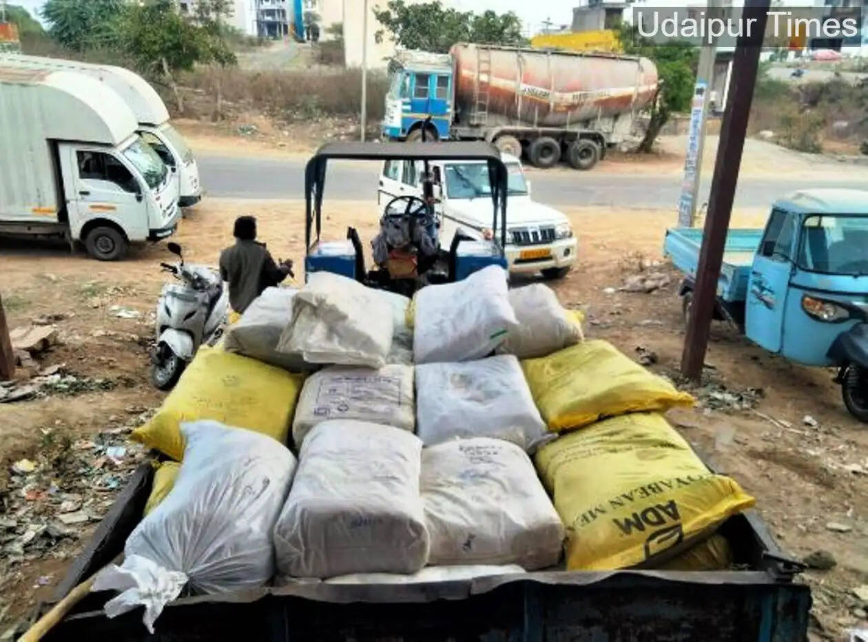 banned-plastic-seized-udaipur