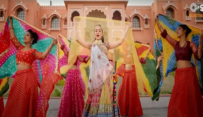 Ghoonghat ki Aadh Se Rajasthani TIPS Rajasthan