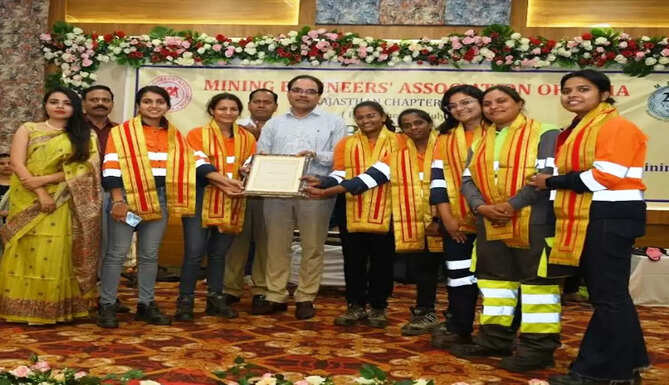 women mining engineers honored